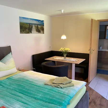 Lejlighed Ferienzimmer Olaf Waren (Mueritz)